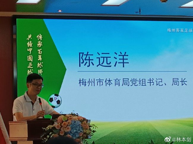 被两个男人吃奶三p爽文